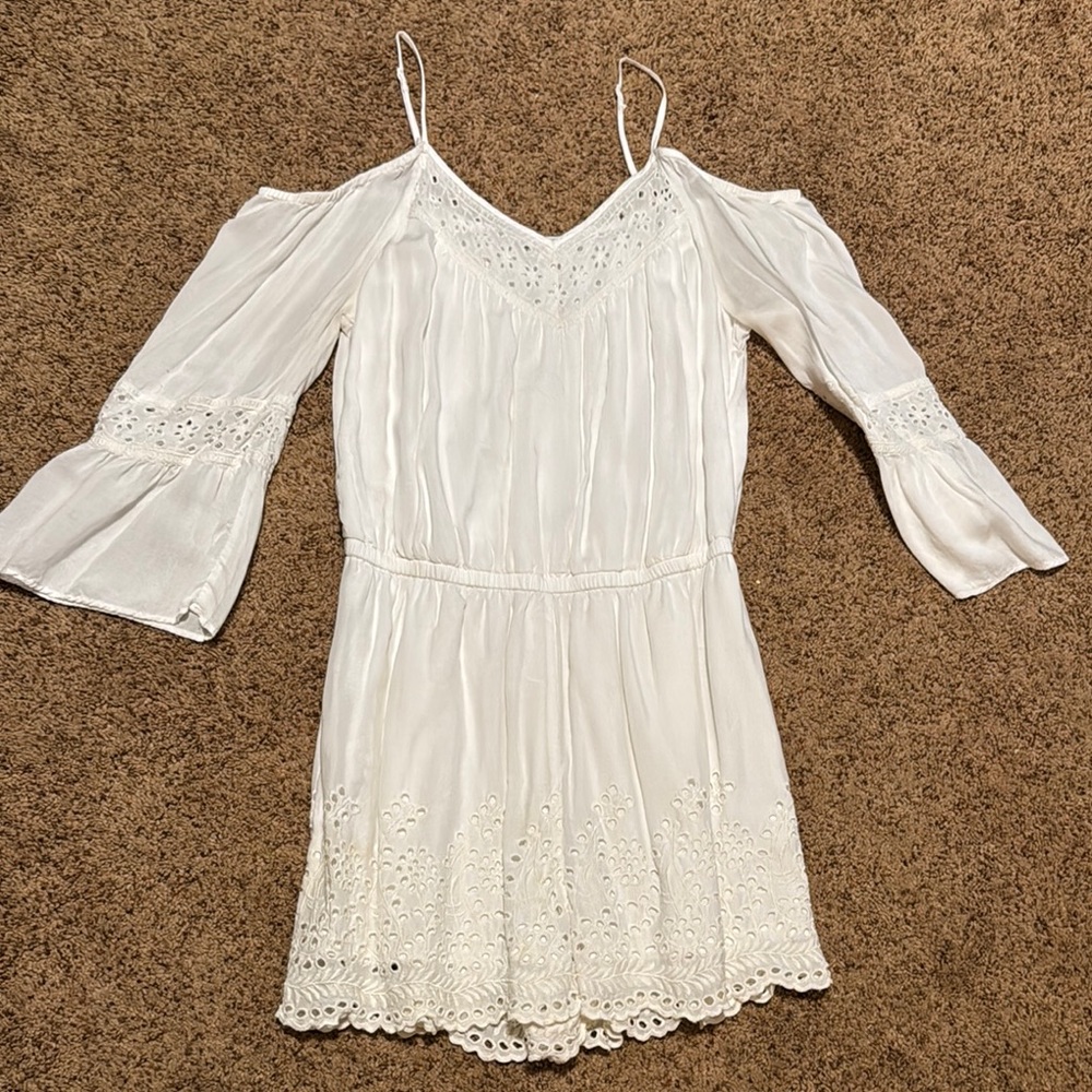 Elegant White Cold Shoulder Romper